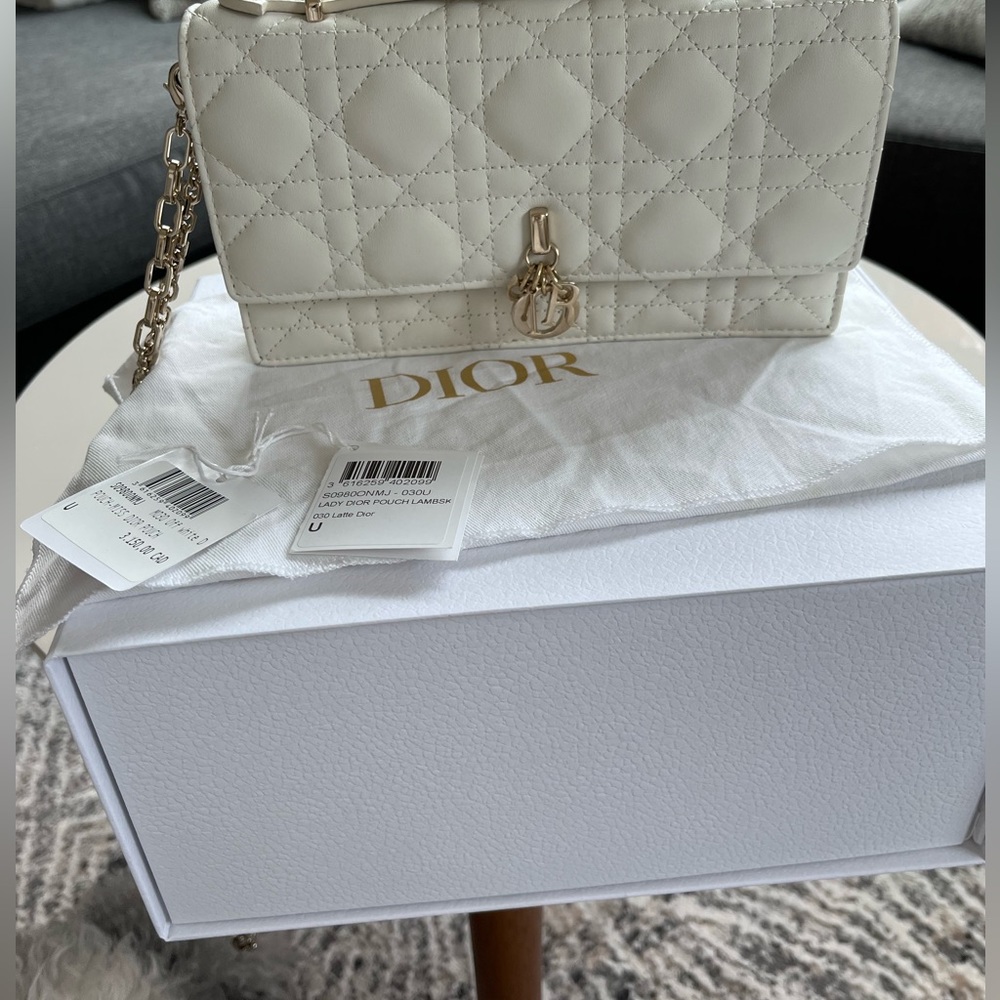 Lady Dior Pouch Lambskin- off white